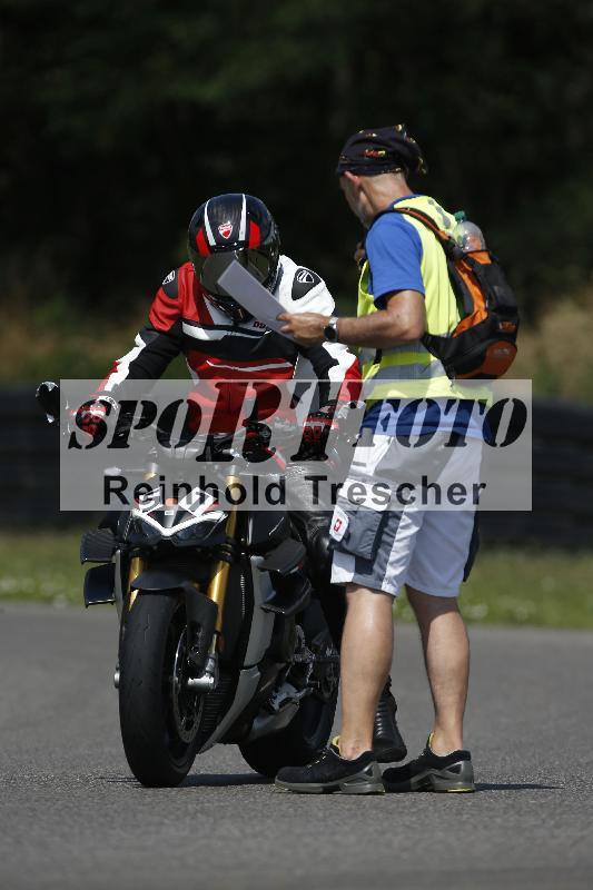 Archiv-2023/45 19.07.2023 Cornu Master School ADR/rouge-rot/51